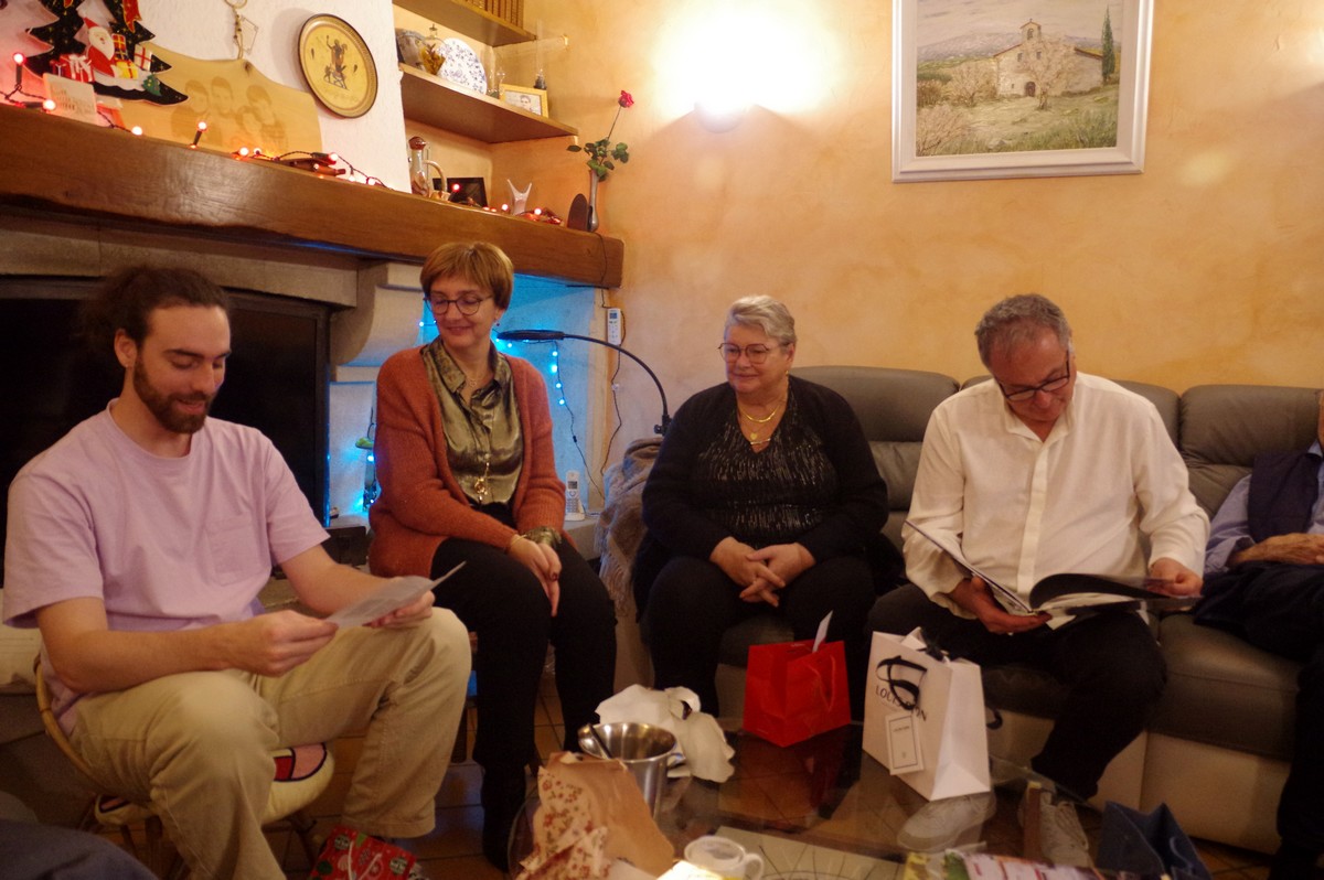 RevNoel24_0041.jpg